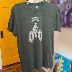 “On Your Left” Cycling TShirt Gray/Green Women’s Size Small